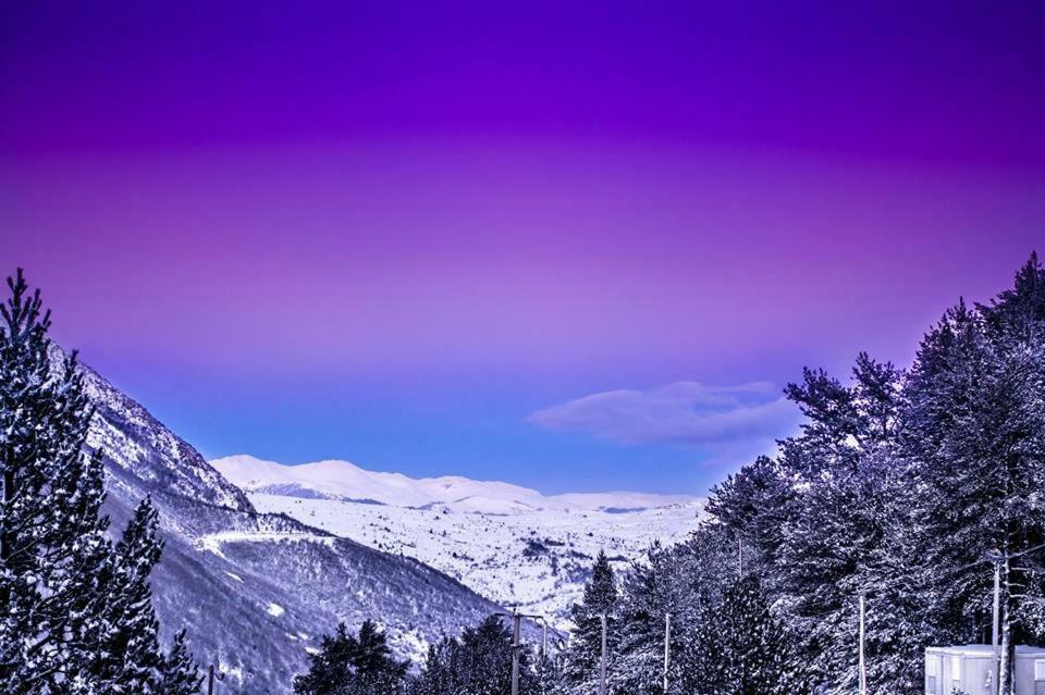 Hotel Snjezna Kuca - Nature Park Of Bosnia Herzegovina Padezina ภายนอก รูปภาพ