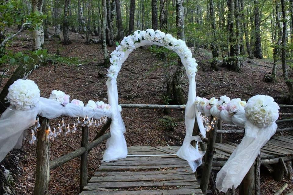 Hotel Snjezna Kuca - Nature Park Of Bosnia Herzegovina Padezina ภายนอก รูปภาพ